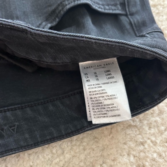 American Eagle Black Distressed Denim Jeans - Picture 3 of 9